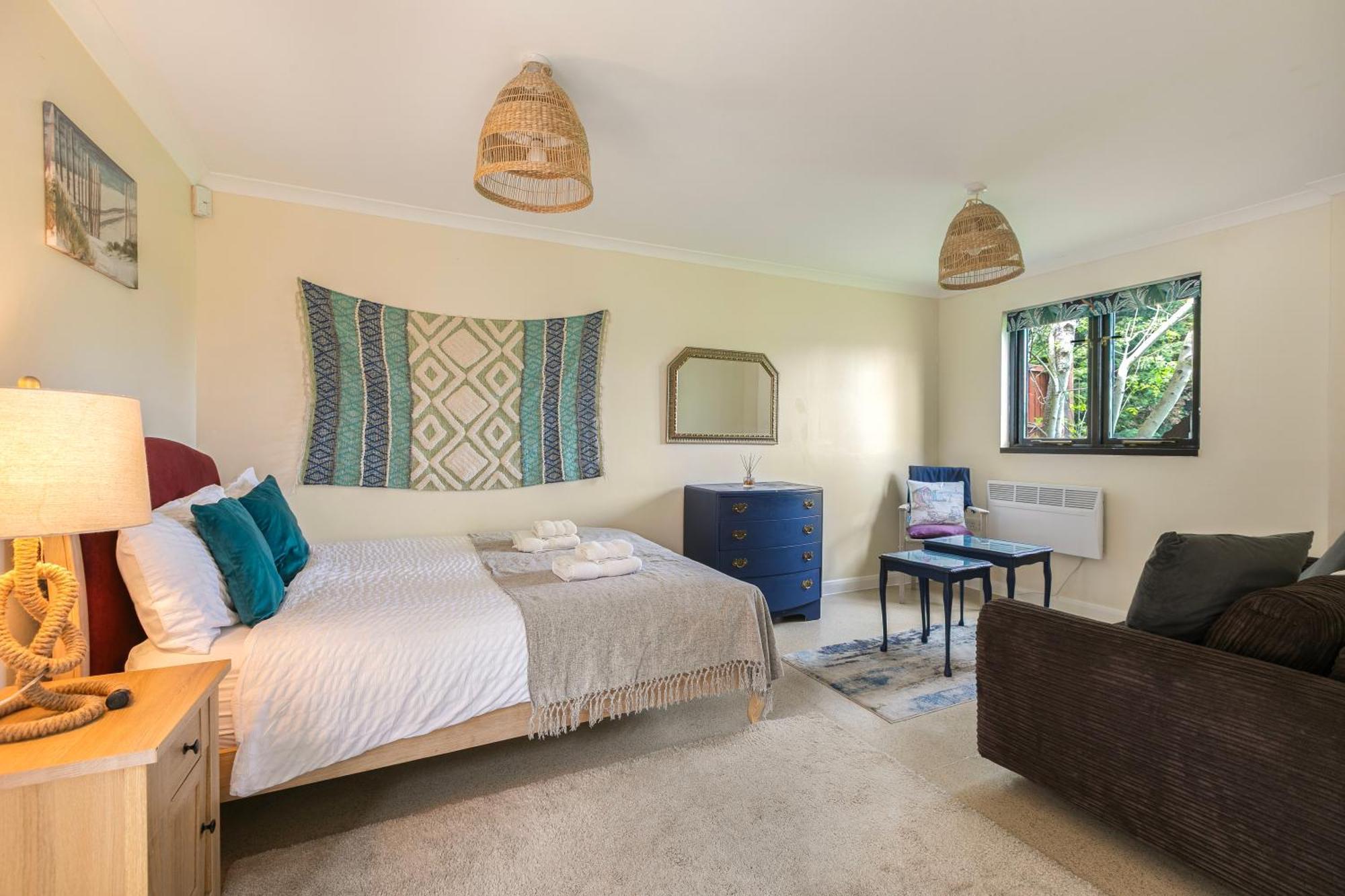 Rural Lodge Stay In Windsor! Hot Tub! Sleeps 20 Bray Dış mekan fotoğraf