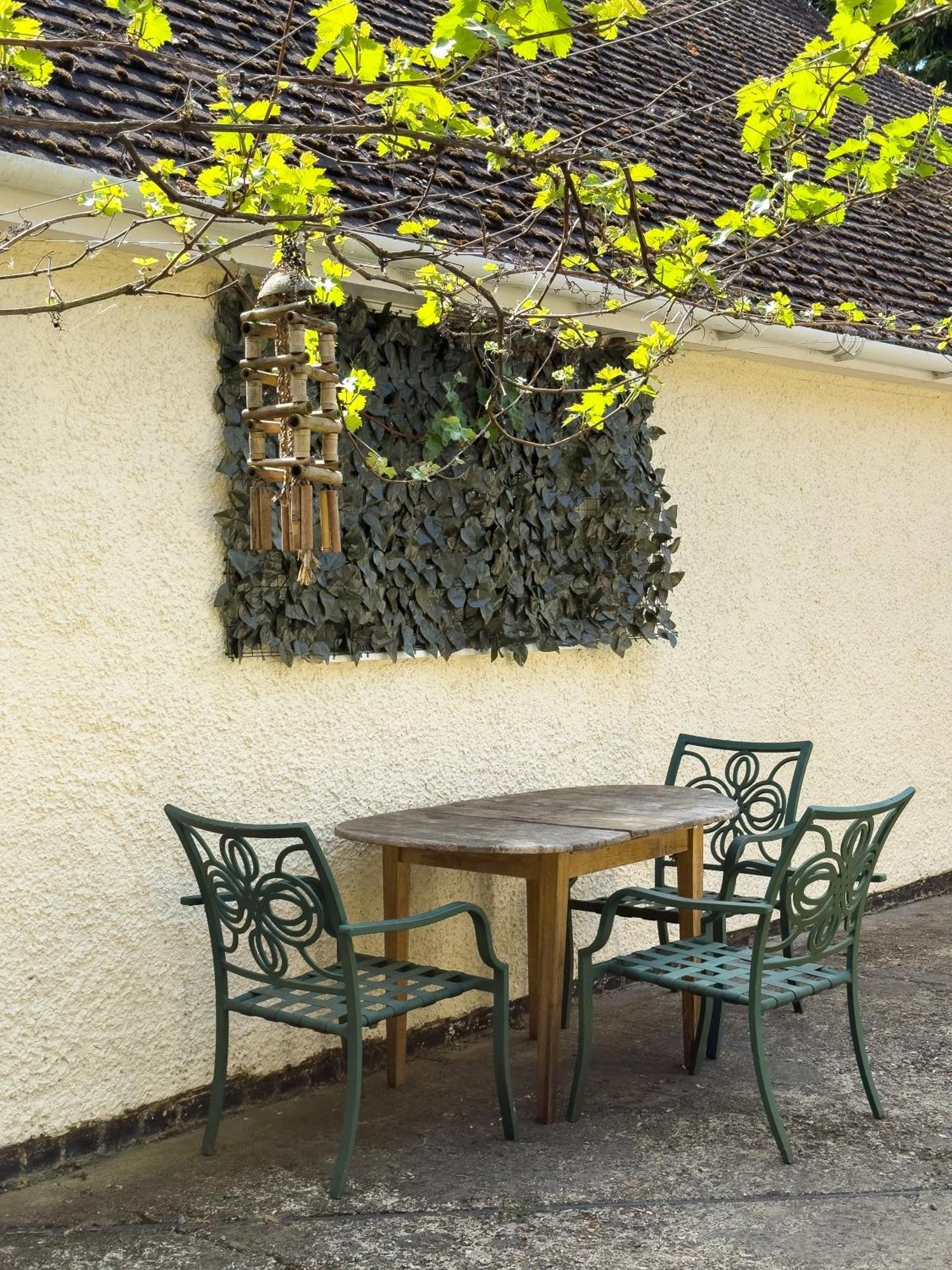 Rural Lodge Stay In Windsor! Hot Tub! Sleeps 20 Bray Dış mekan fotoğraf